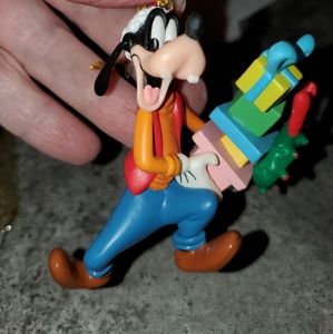 Goofy juggling gifts
